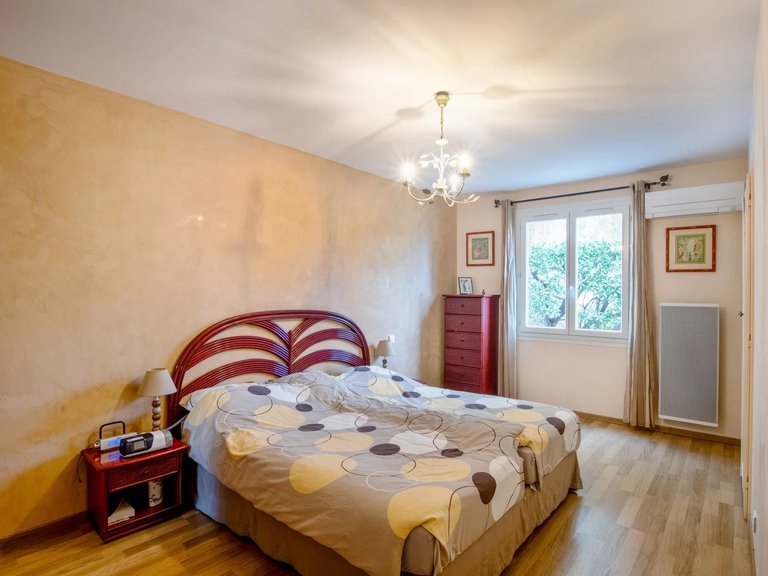 Villa for Sale in Cavalaire Sur Mer, Provence Coast (cassis To Cavalaire) 15