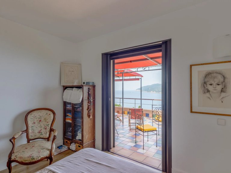 Villa for Sale in Ile Du Levant, Provence Coast (cassis To Cavalaire) 18
