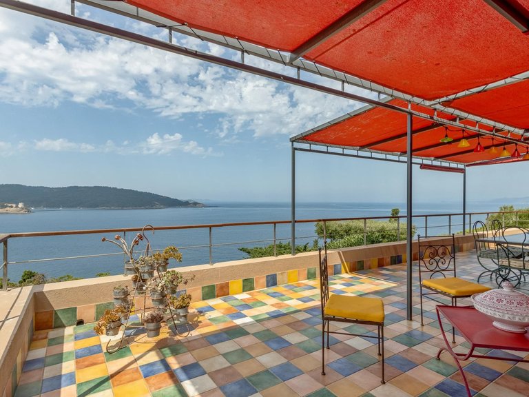 Villa for Sale in Ile Du Levant, Provence Coast (cassis To Cavalaire) 8