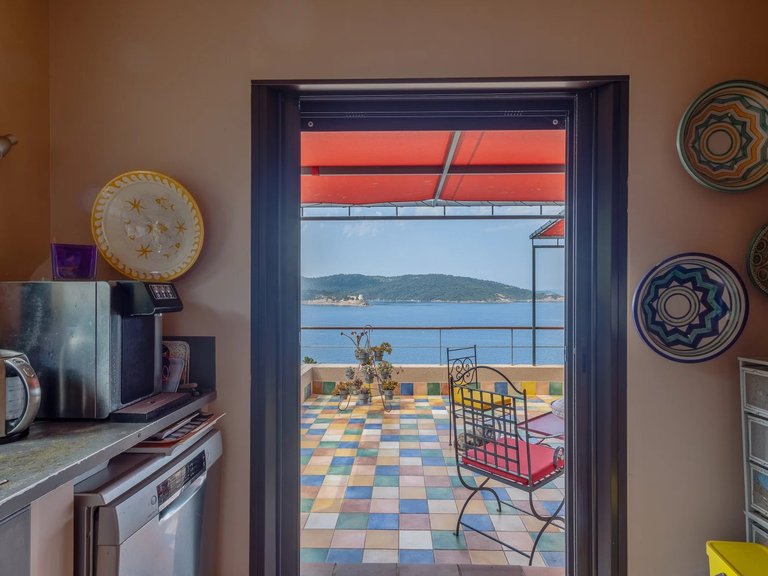 Villa for Sale in Ile Du Levant, Provence Coast (cassis To Cavalaire) 9