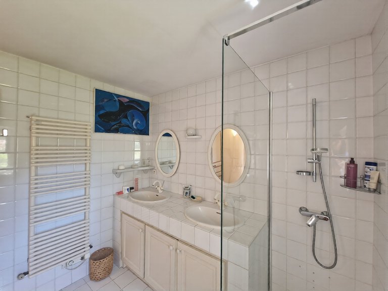 Villa for Sale in Oppede, The Luberon / Vaucluse 11