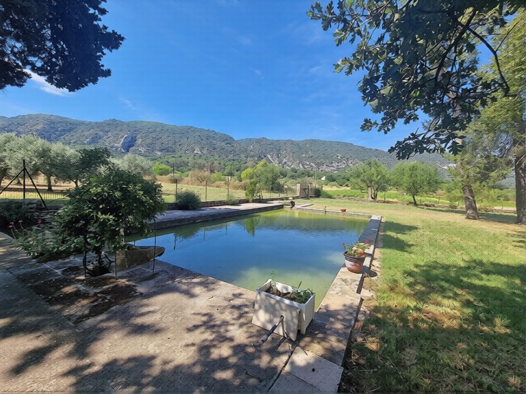 Villa for Sale in Oppede, The Luberon / Vaucluse 2