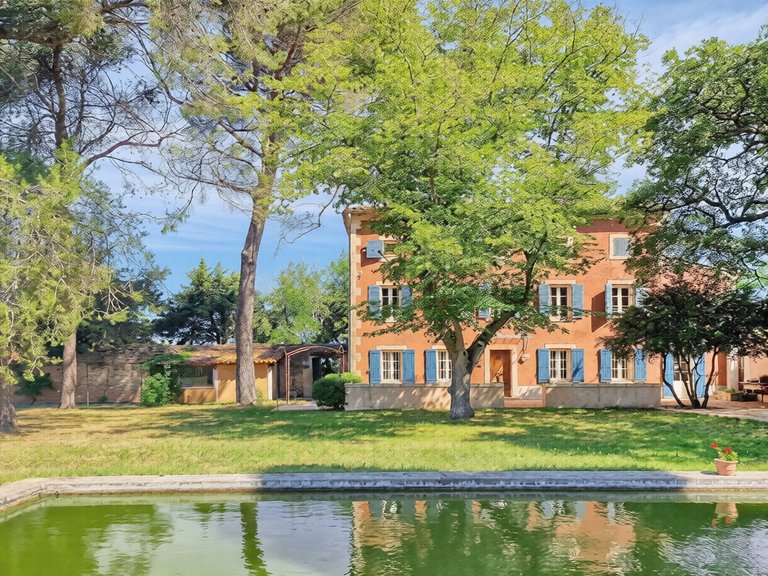 Villa for Sale in Oppede, The Luberon / Vaucluse 7