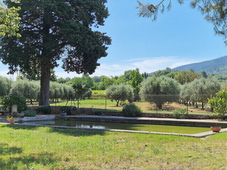 Villa for Sale in Oppede, The Luberon / Vaucluse 8
