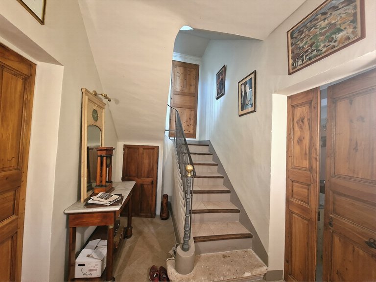 Villa for Sale in Oppede, The Luberon / Vaucluse 14