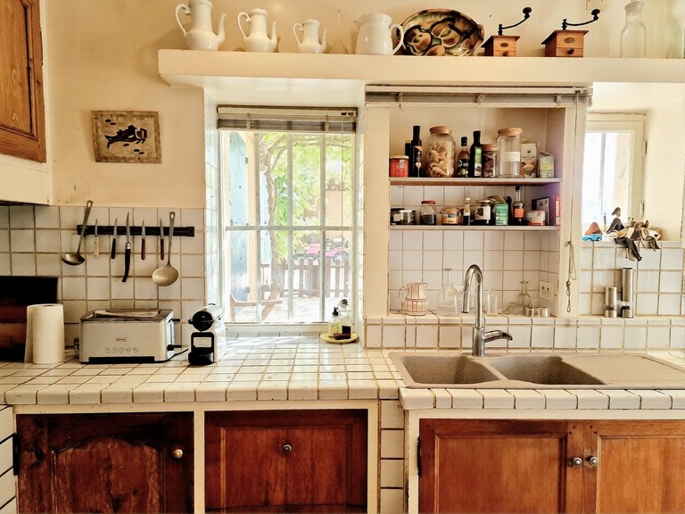 Villa for Sale in Oppede, The Luberon / Vaucluse 19