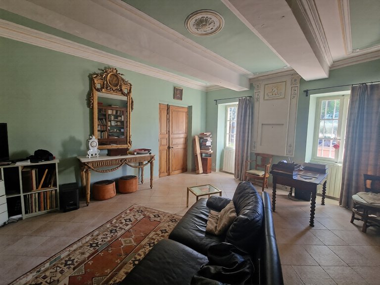 Villa for Sale in Oppede, The Luberon / Vaucluse 5