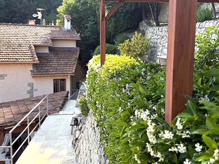Villa for Sale in Grasse, Mougins, Valbonne, Grasse Area 19