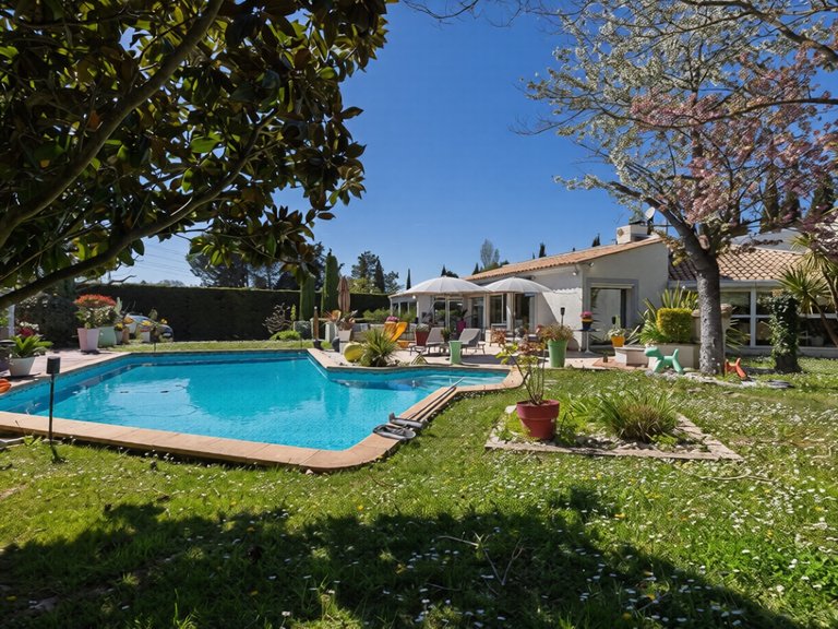 Villa for Sale in Bouc Bel Air, Marseille & Cote Bleu 19