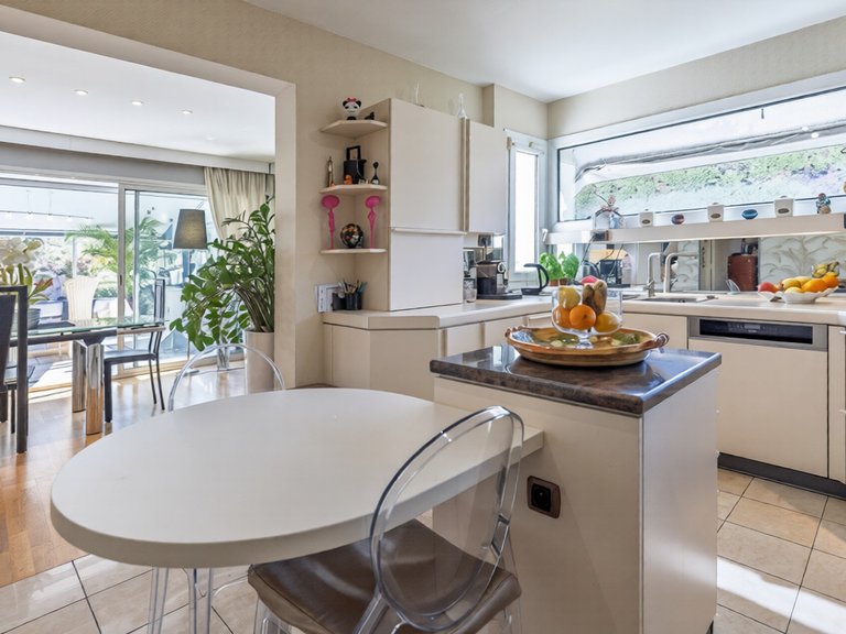 Villa for Sale in Bouc Bel Air, Marseille & Cote Bleu 10