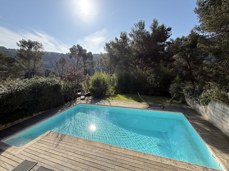 Villa for Sale in Cassis, Provence Coast (cassis To Cavalaire) 1