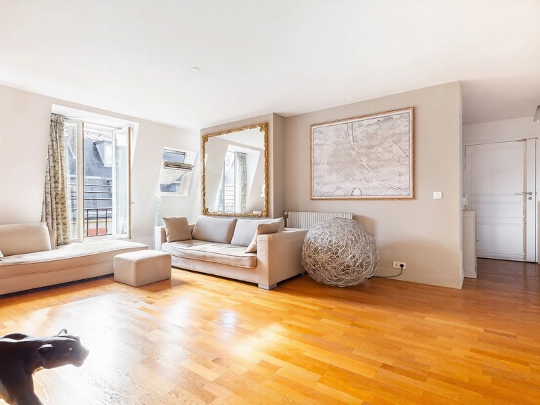 Apartment for Sale in 8th (golden Triangle - Parc Monceau), Golden Triangle - Trocadéro (8th - 16th) 4