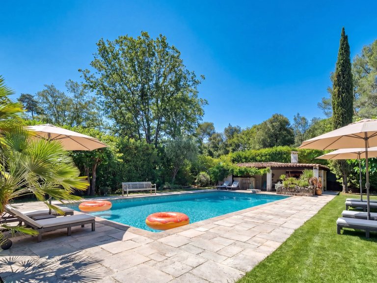 Villa for Sale in Valbonne, Mougins, Valbonne, Grasse Area 5