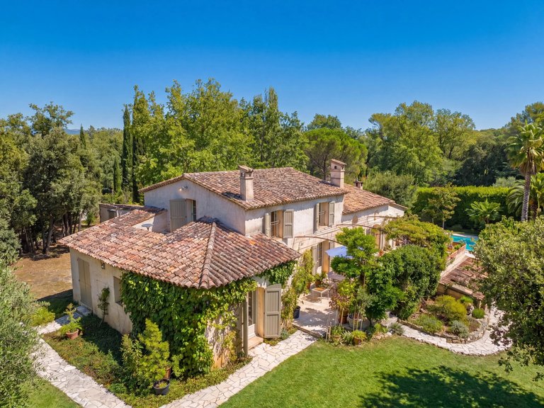 Villa for Sale in Valbonne, Mougins, Valbonne, Grasse Area 6