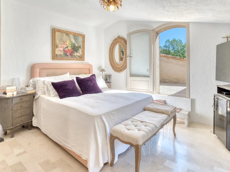 Villa for Sale in Valbonne, Mougins, Valbonne, Grasse Area 9