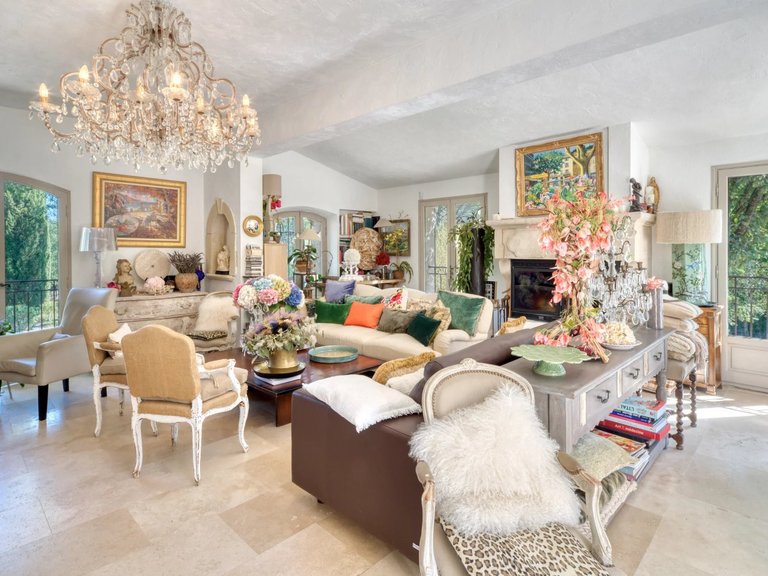 Villa for Sale in Valbonne, Mougins, Valbonne, Grasse Area 7