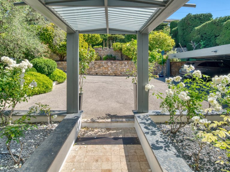 Villa for Sale in Le Cannet, Cannes Area 13