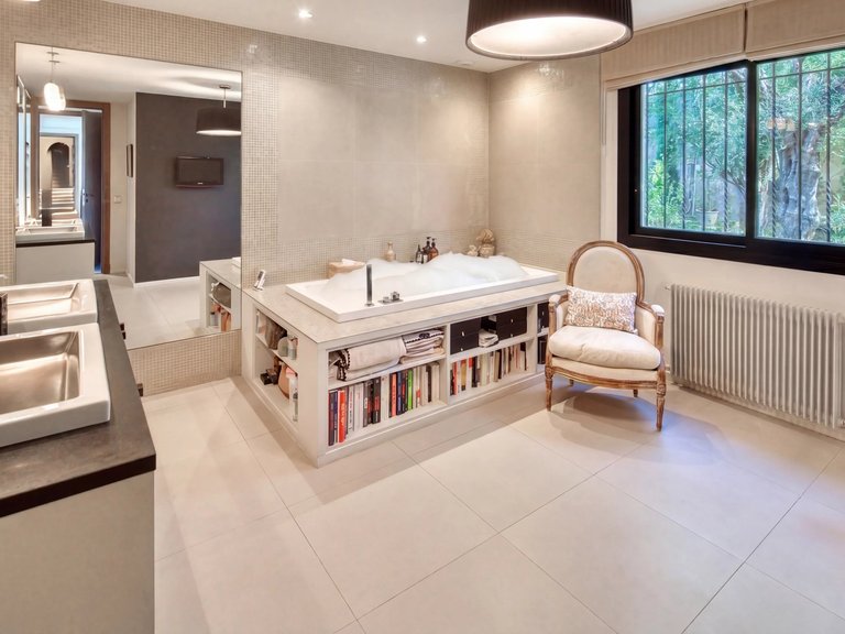 Villa for Sale in Le Cannet, Cannes Area 17