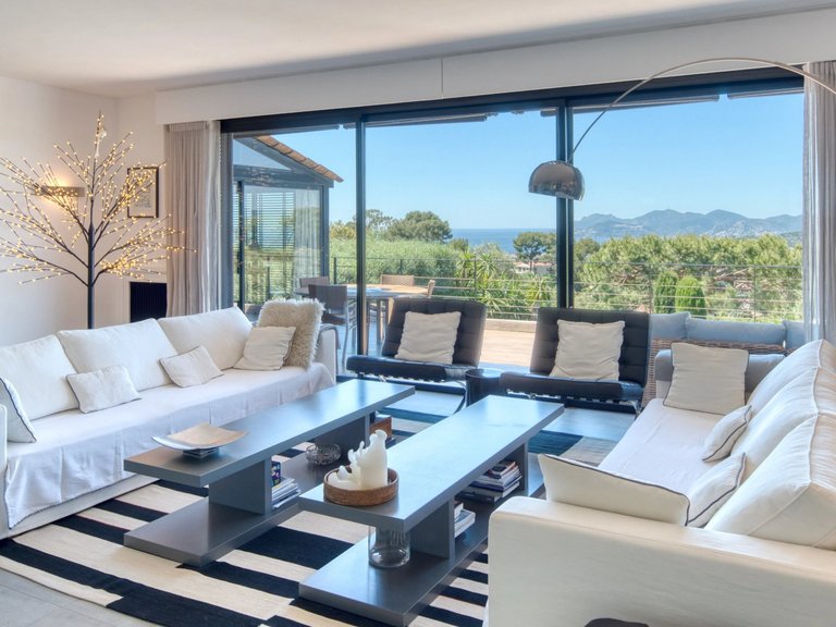 Villa for Sale in Le Cannet, Cannes Area 4