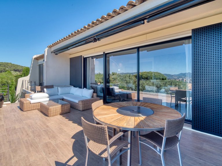 Villa for Sale in Le Cannet, Cannes Area 10
