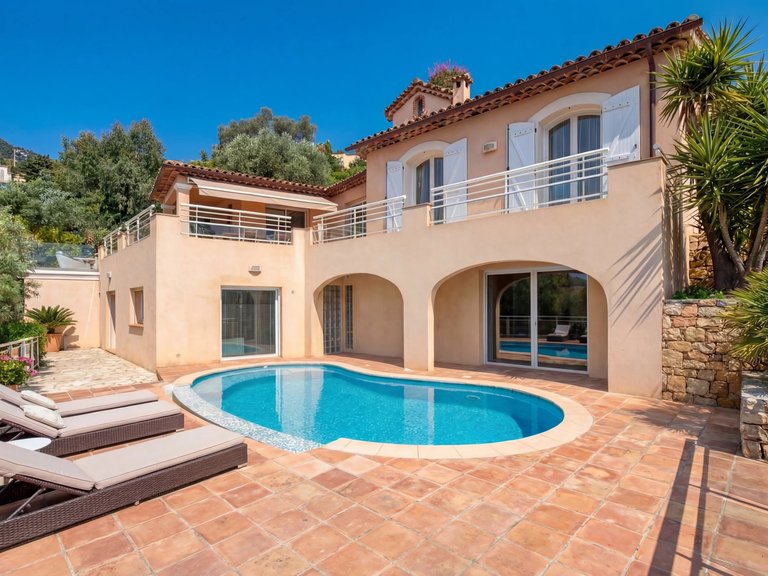 Villa for Sale in Mandelieu La Napoule, Cannes Area 1