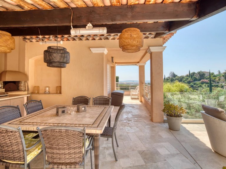 Villa for Sale in Mandelieu La Napoule, Cannes Area 18