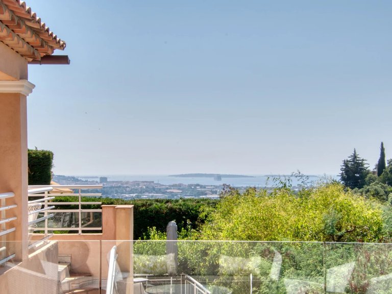 Villa for Sale in Mandelieu La Napoule, Cannes Area 4