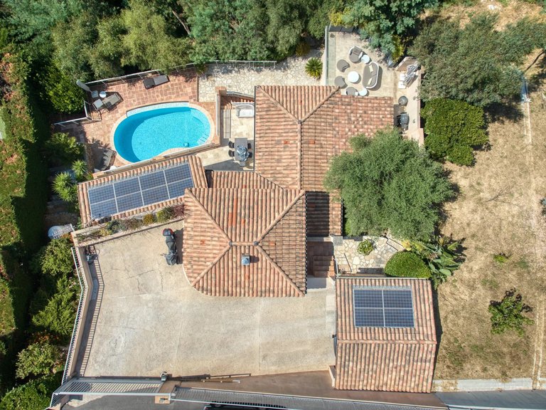 Villa for Sale in Mandelieu La Napoule, Cannes Area 5