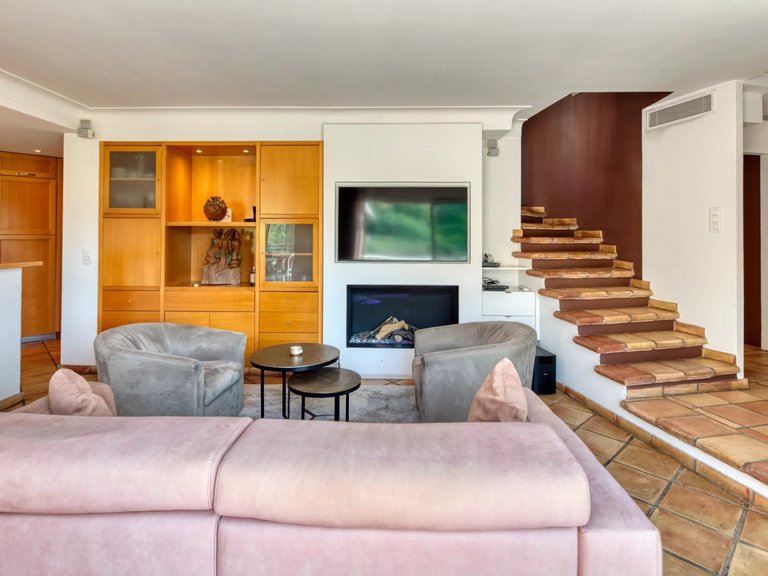 Villa for Sale in Mandelieu La Napoule, Cannes Area 10