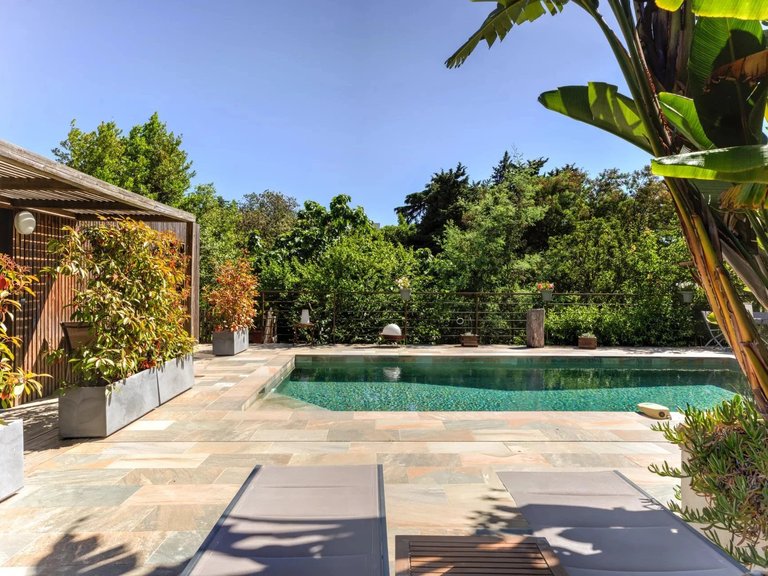 Villa for Sale in Cannes, Cannes Area 2