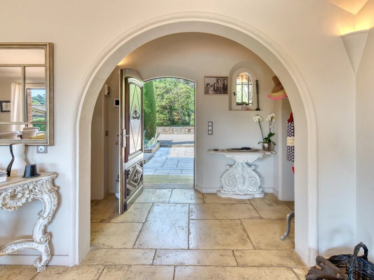 Villa for Sale in Mougins, Mougins, Valbonne, Grasse Area 3