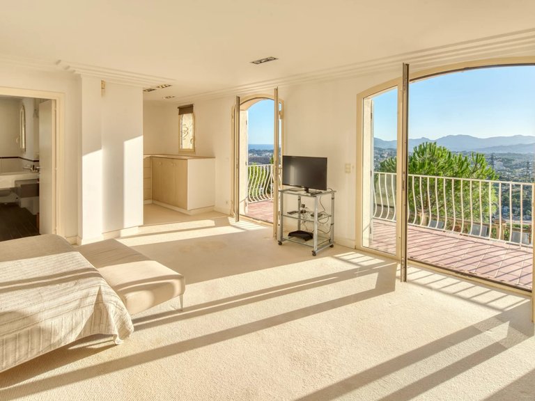 Villa for Sale in Mougins, Mougins, Valbonne, Grasse Area 3