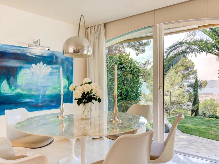 Villa for Sale in Cannes, Cannes Area 3