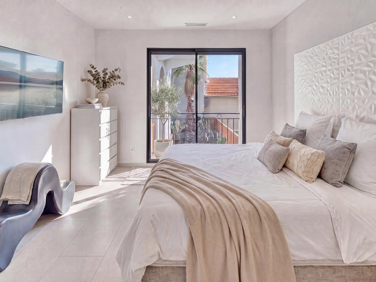 Villa for Sale in Cannes, Cannes Area 4