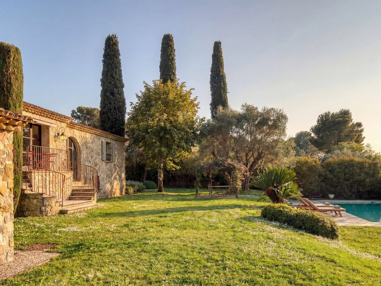 Villa for Sale in Mougins, Mougins, Valbonne, Grasse Area 2