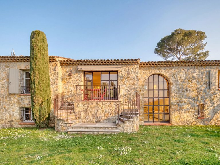 Villa for Sale in Mougins, Mougins, Valbonne, Grasse Area 13