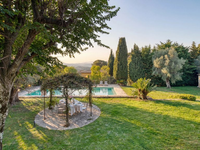 Villa for Sale in Mougins, Mougins, Valbonne, Grasse Area 17
