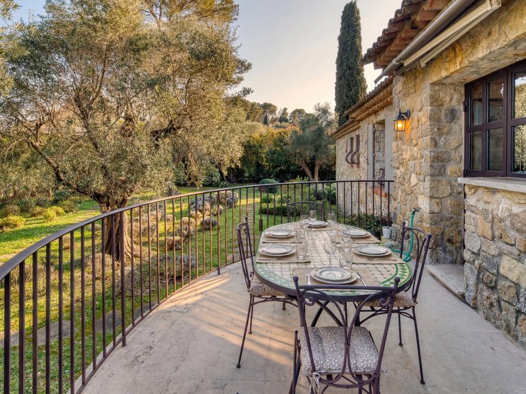 Villa for Sale in Mougins, Mougins, Valbonne, Grasse Area 18