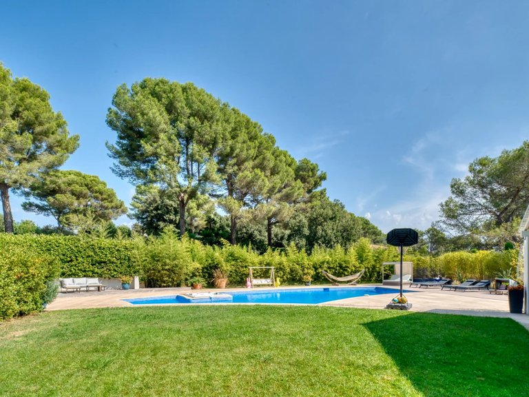 Villa for Sale in Mougins, Mougins, Valbonne, Grasse Area 1