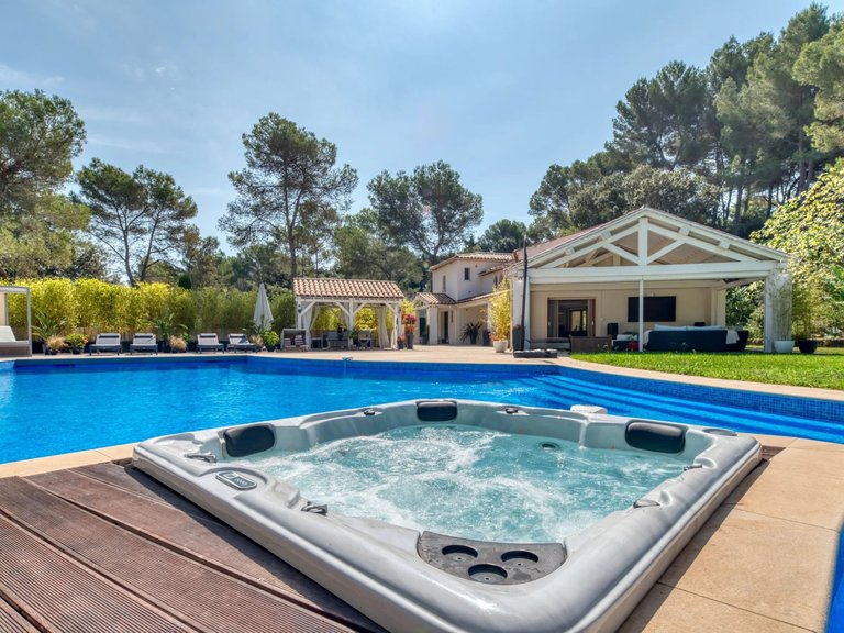 Villa for Sale in Mougins, Mougins, Valbonne, Grasse Area 12