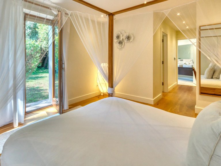 Villa for Sale in Mougins, Mougins, Valbonne, Grasse Area 14