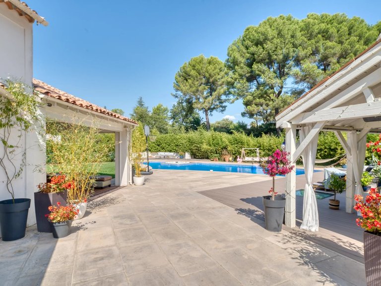 Villa for Sale in Mougins, Mougins, Valbonne, Grasse Area 7