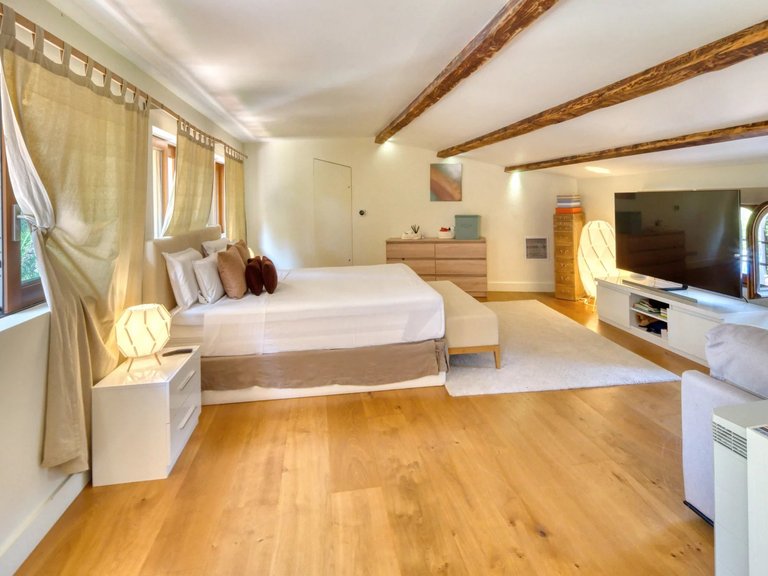 Villa for Sale in Mougins, Mougins, Valbonne, Grasse Area 9