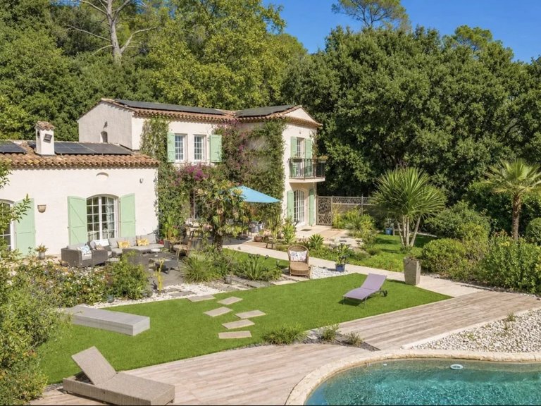 Villa for Sale in Roquefort Les Pins, Mougins, Valbonne, Grasse Area 16