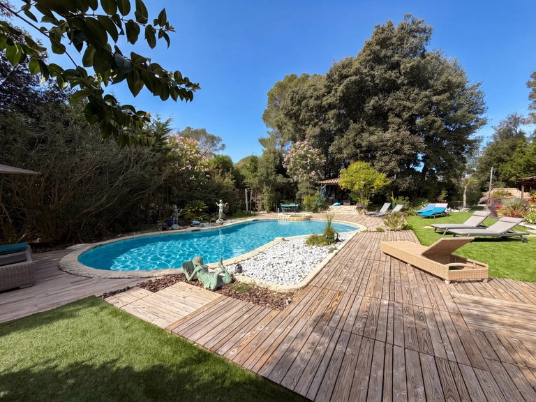 Villa for Sale in Roquefort Les Pins, Mougins, Valbonne, Grasse Area 9