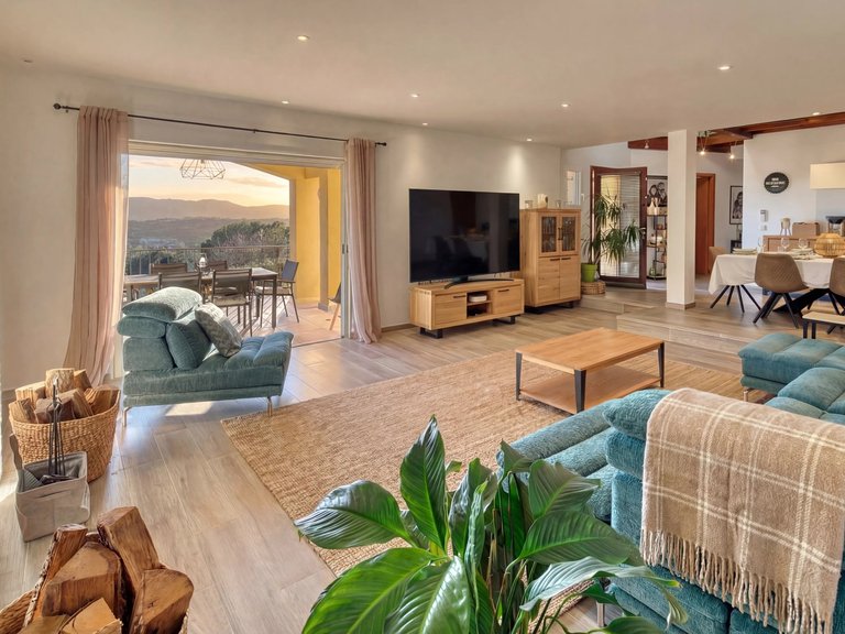 Villa for Sale in Mougins, Mougins, Valbonne, Grasse Area 2