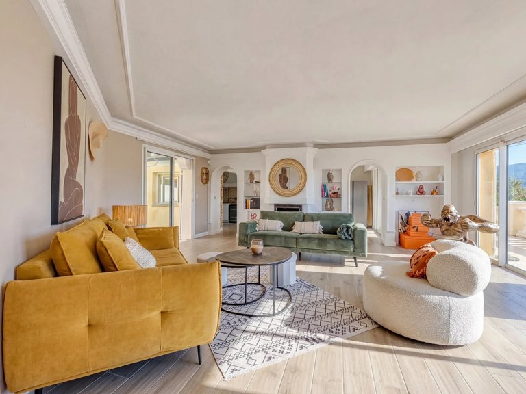 Villa for Sale in Valbonne, Mougins, Valbonne, Grasse Area 6