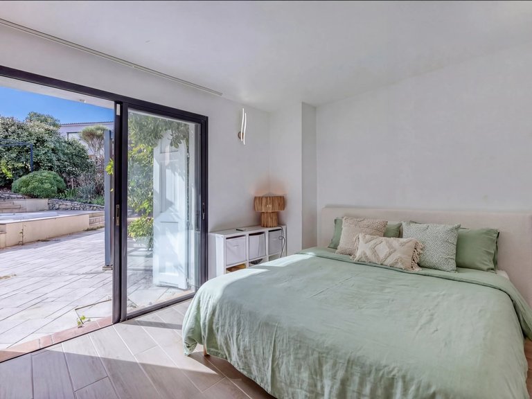 Villa for Sale in Valbonne, Mougins, Valbonne, Grasse Area 7