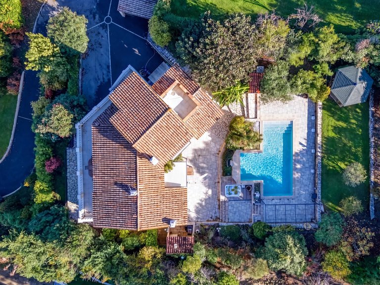 Villa for Sale in Valbonne, Mougins, Valbonne, Grasse Area 9