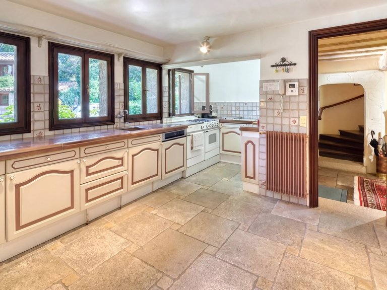 Villa for Sale in St Paul, Vence, St. Paul Area 15